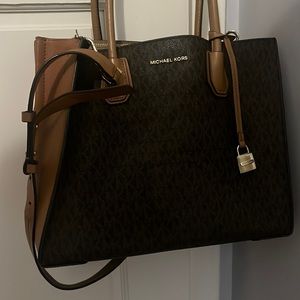 Michael Kor’s handbag